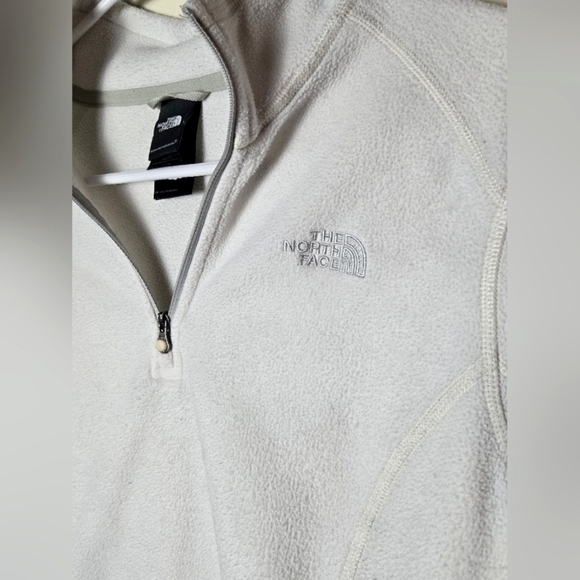 Women's The North Face Glacier Quarter Zip Fleece Pullover, Size Medium - Picture 2 of 3